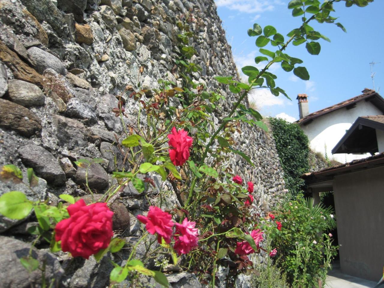 Апартаменти Giardino Del Convento Домазо Екстер'єр фото